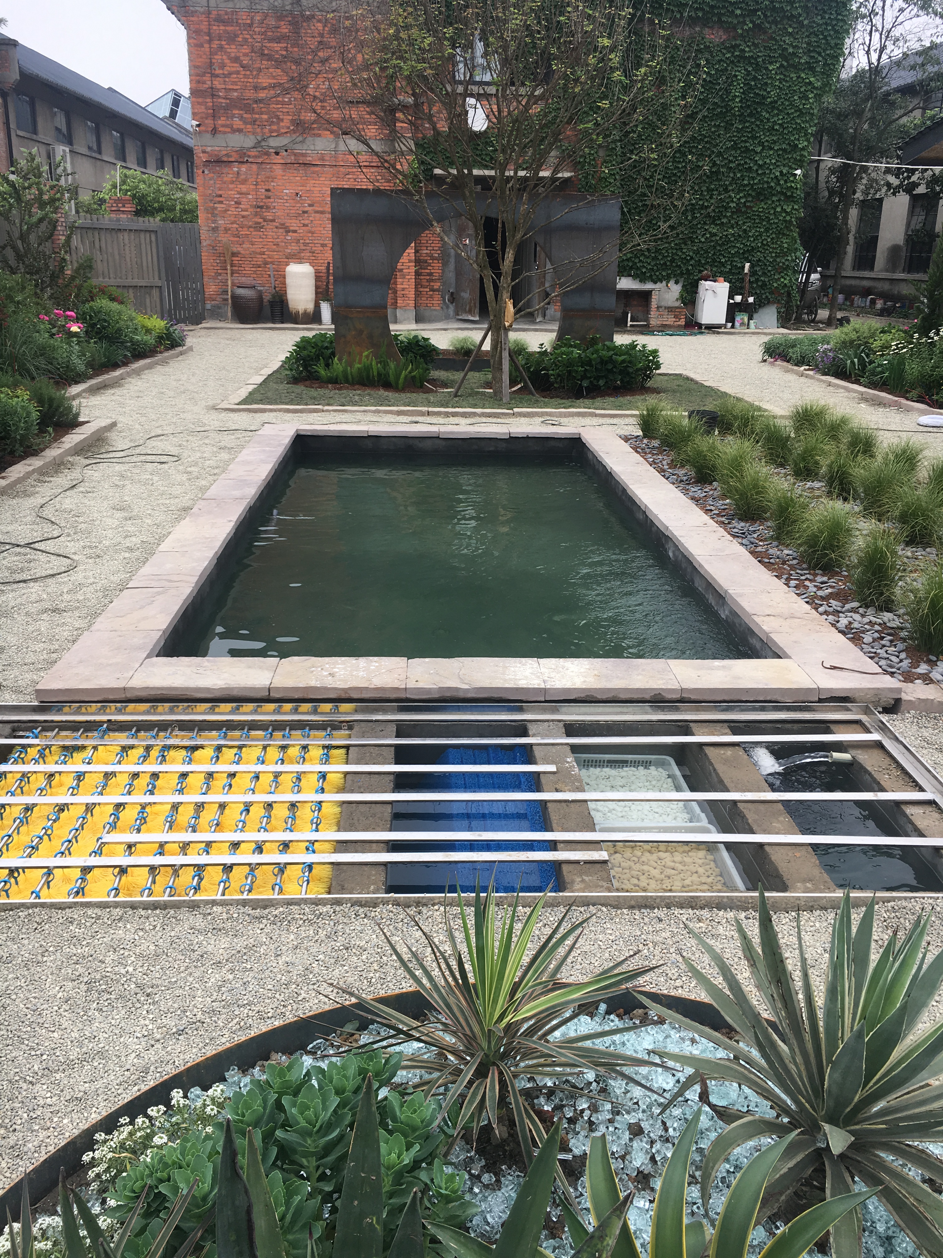 公司新闻锦鲤鱼池养护锦鲤鱼提供鱼池设计建造鱼池过滤设计网站首页